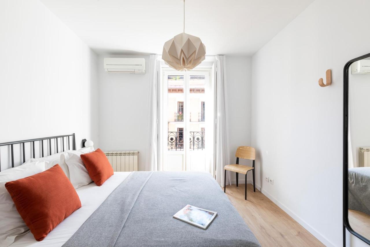 Aspasios Calle Mayor Apartments Madrid Luaran gambar