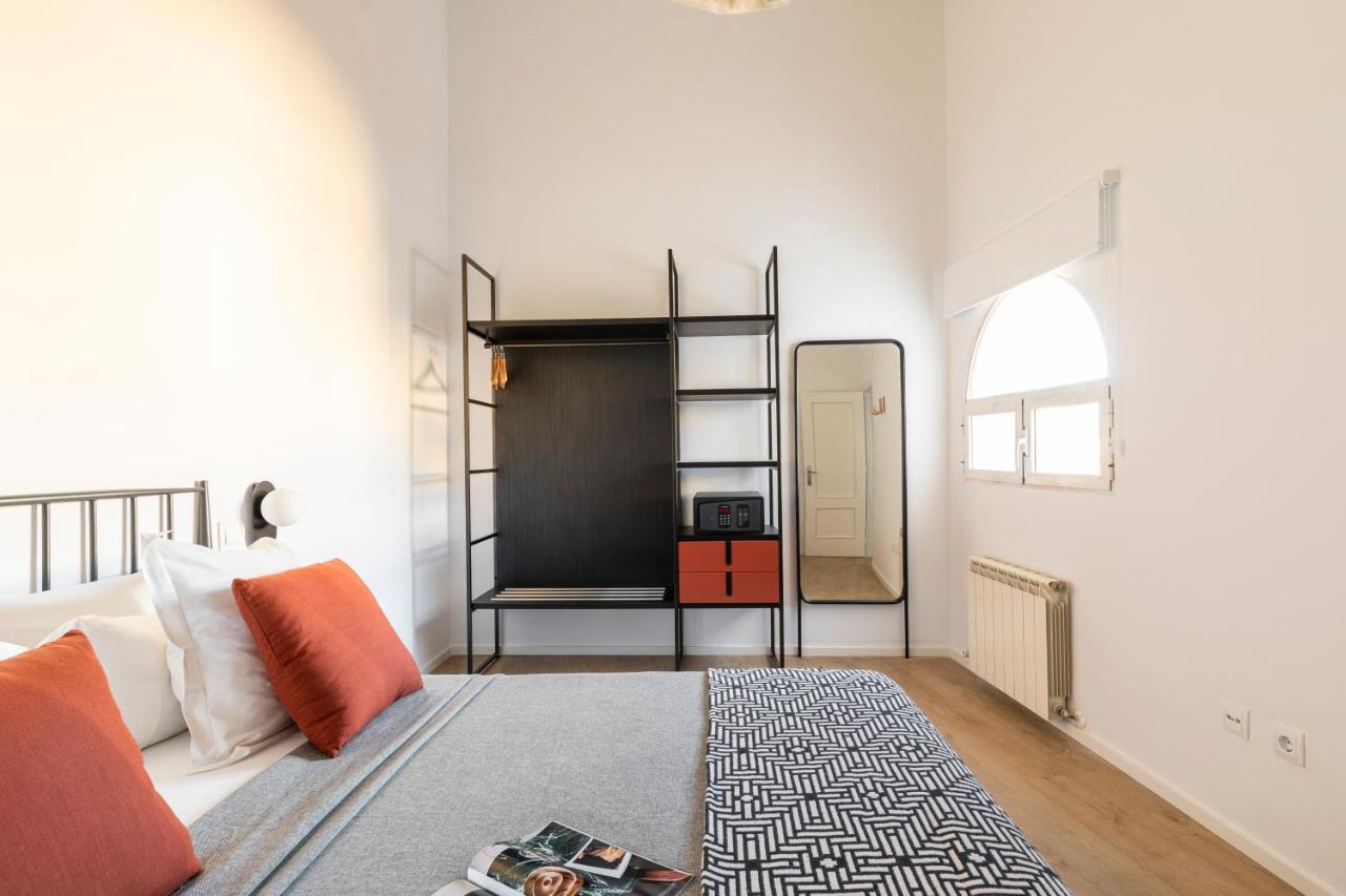 Aspasios Calle Mayor Apartments Madrid Luaran gambar